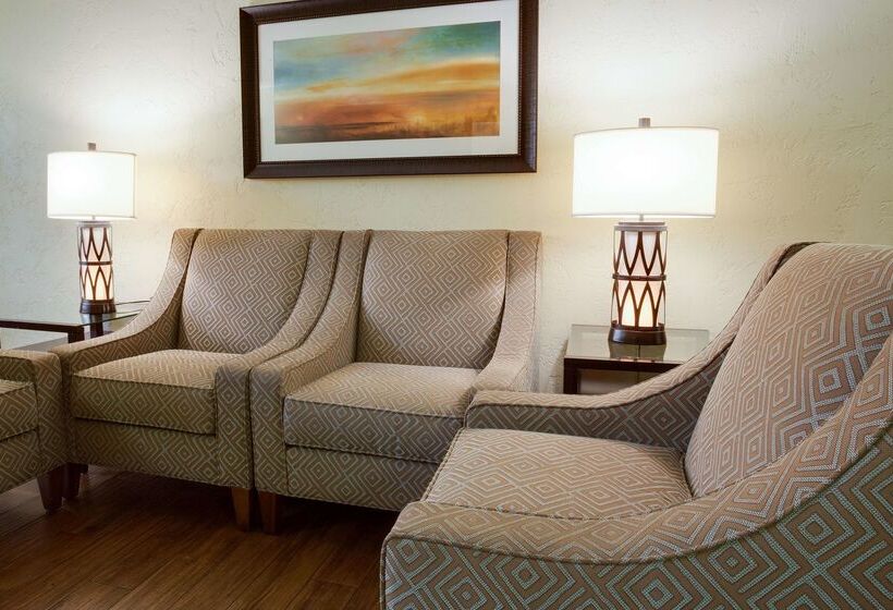 בית מלון כפרי Pear Tree Inn St Louis Convention Center