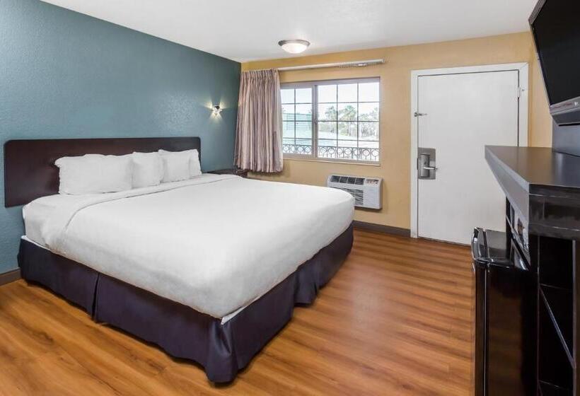 فندق Avenida   Oceanside Camp Pendleton