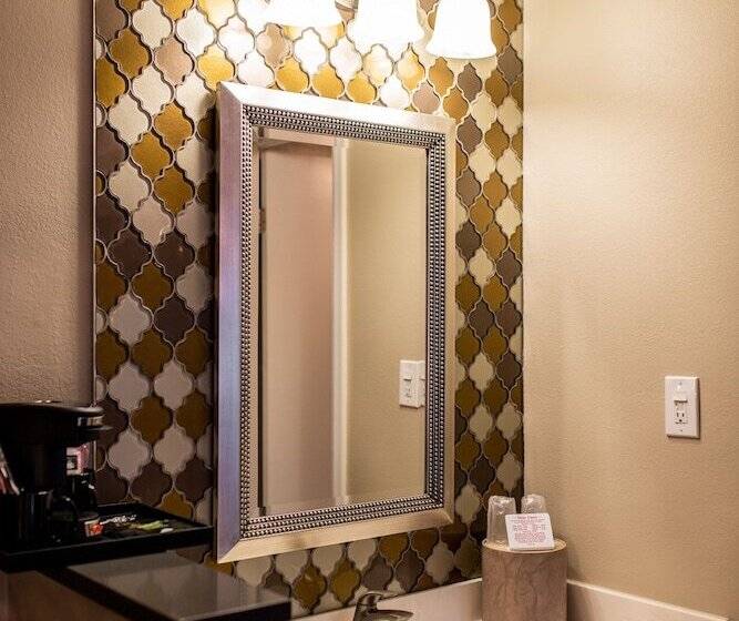 هتل Gateway Inn And Suites
