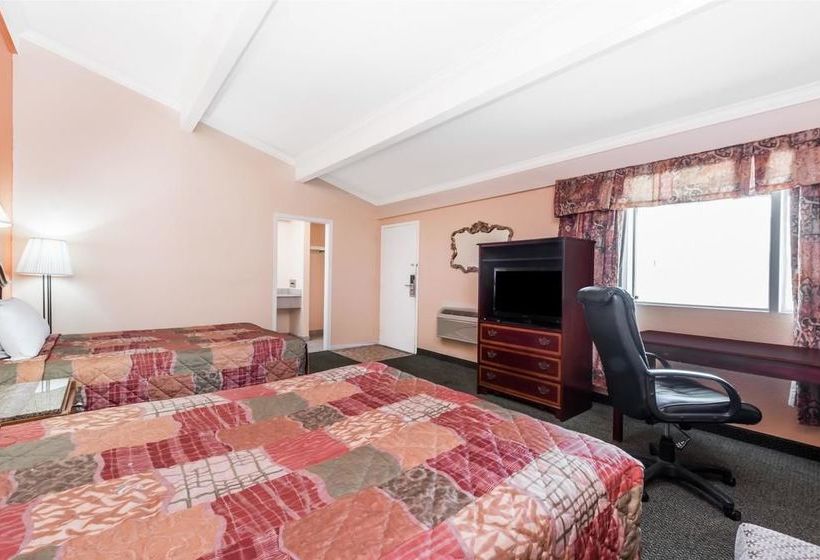 בית מלון כפרי Knights Inn Lake Charles