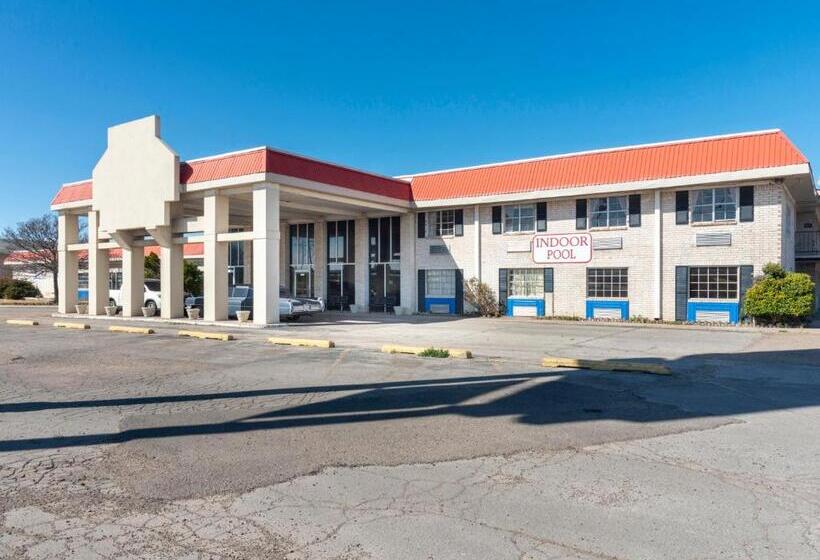 酒店 Rest Inn   Extended Stay, I 40 Airport, Wedding & Event Center