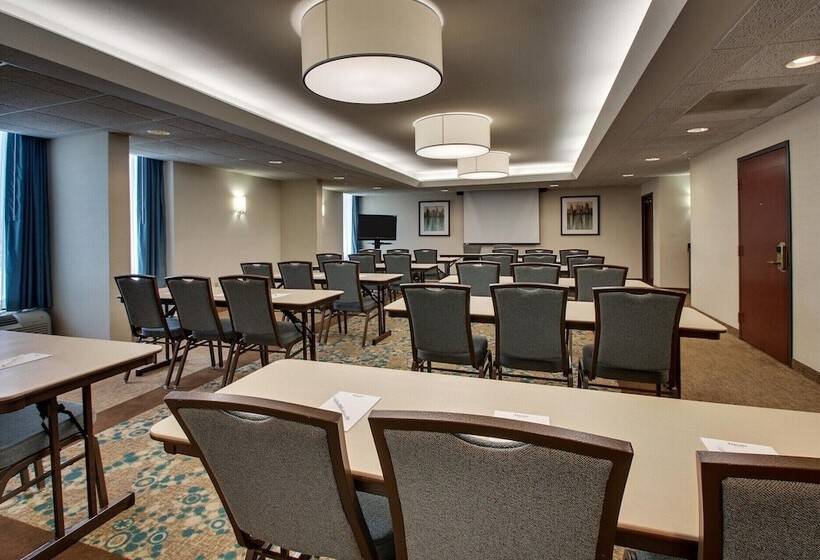 בית מלון כפרי Sonesta Essential Houston Hobby Airport