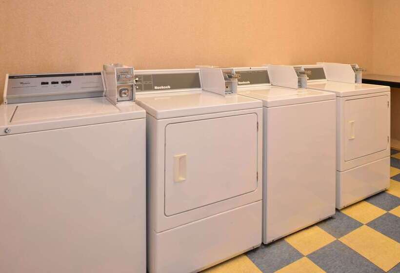 모텔 Quality Inn Dutch Inn