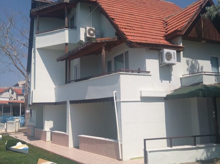 هتل Ares Tatil Koyu