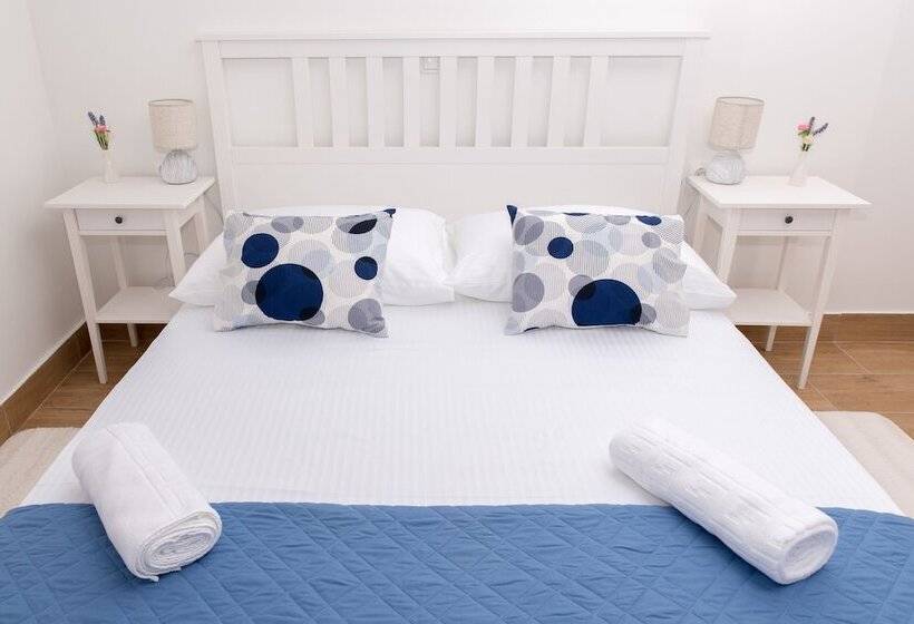 پانسیون Bishop S Palace