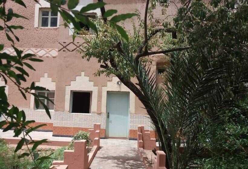 مبيت وإفطار Maison D Hotes Au Jardin De Tamnougalt