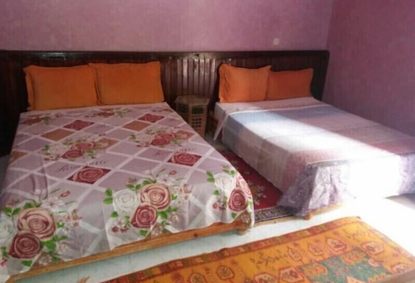 مبيت وإفطار Maison D Hotes Au Jardin De Tamnougalt