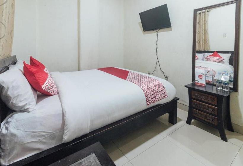 هتل Oyo 1872 Sakinah Grand Soabali