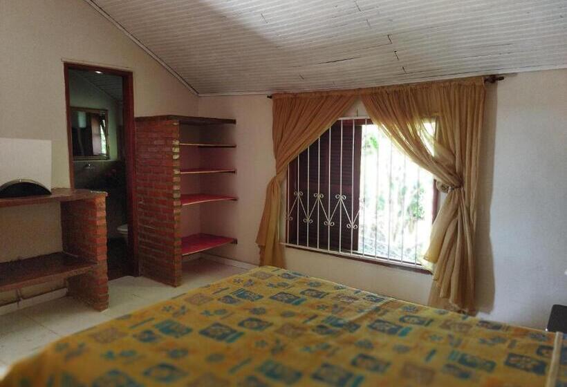 بنسيون Hostel Das Estrelas