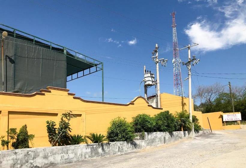 فندق Villa Escondida