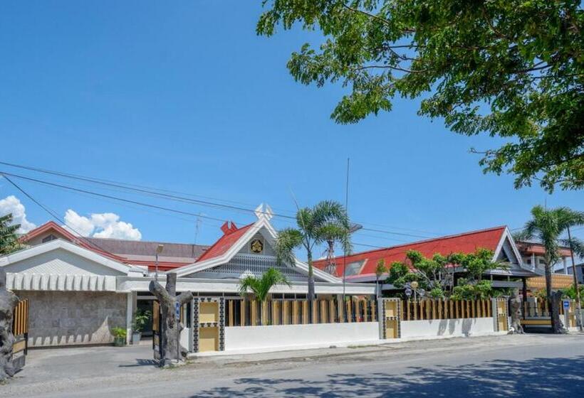 هتل Reddoorz Plus Syariah At Alam Raya