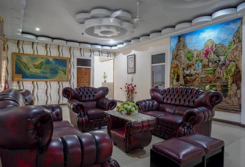 هتل Reddoorz Plus Syariah At Alam Raya