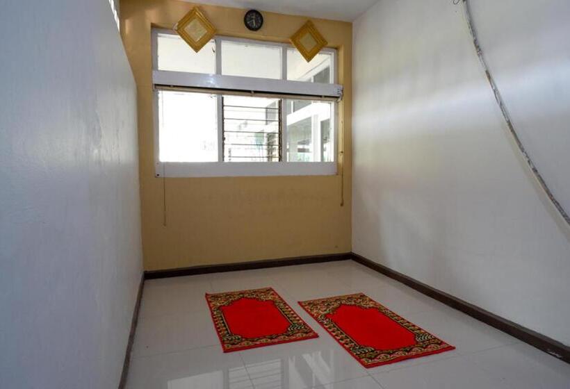 هتل Reddoorz Plus Syariah At Alam Raya