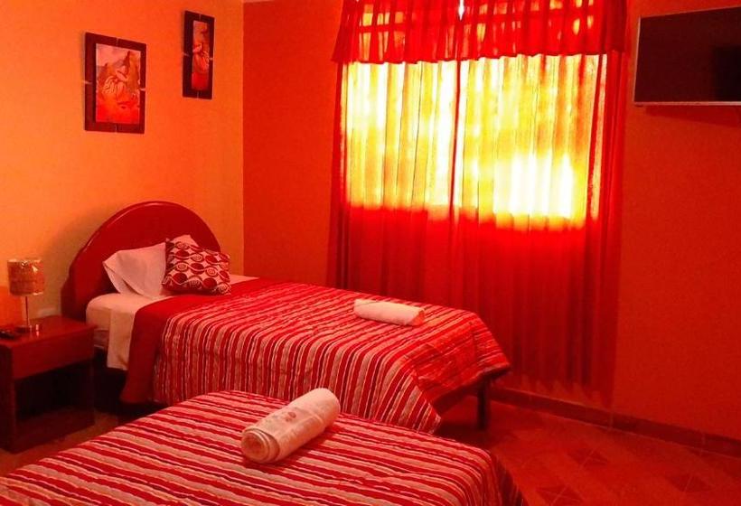 بنسيون Marlon's House Nasca