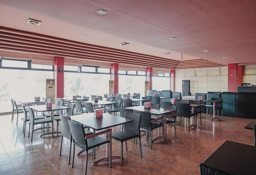 هتل Reddoorz Plus Near Pelabuhan Merak