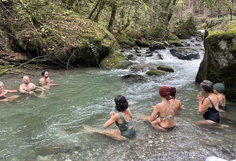 פנסיון Sanskriti