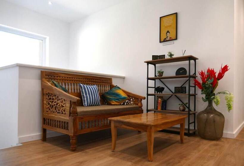 פנסיון Sanskriti