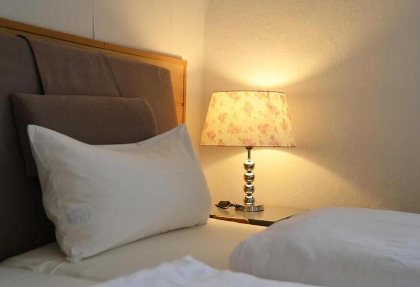 בית מלון כפרי Pension Zur Neiße