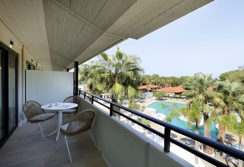 هتل The Signature Level at Grand Palladium Sicilia Resort & Spa