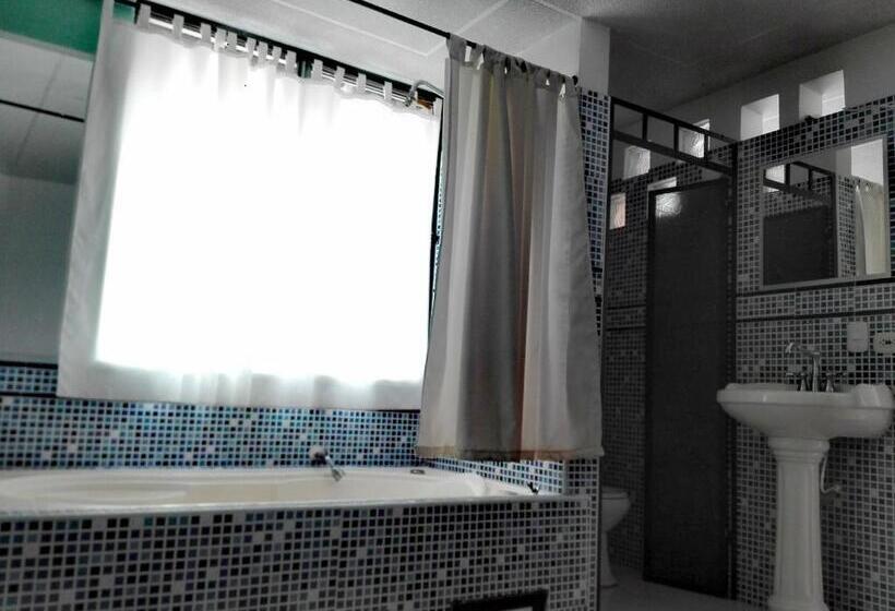 هتل Yorytania Boutique