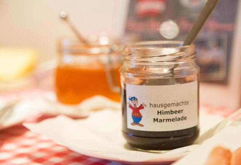 هتل Ramsi, Mein Familien