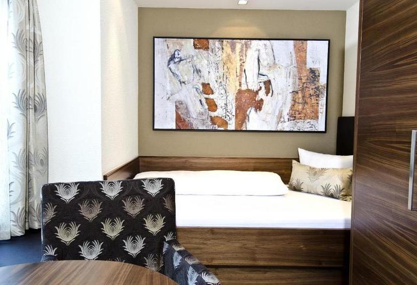 هتل Garni Astoria