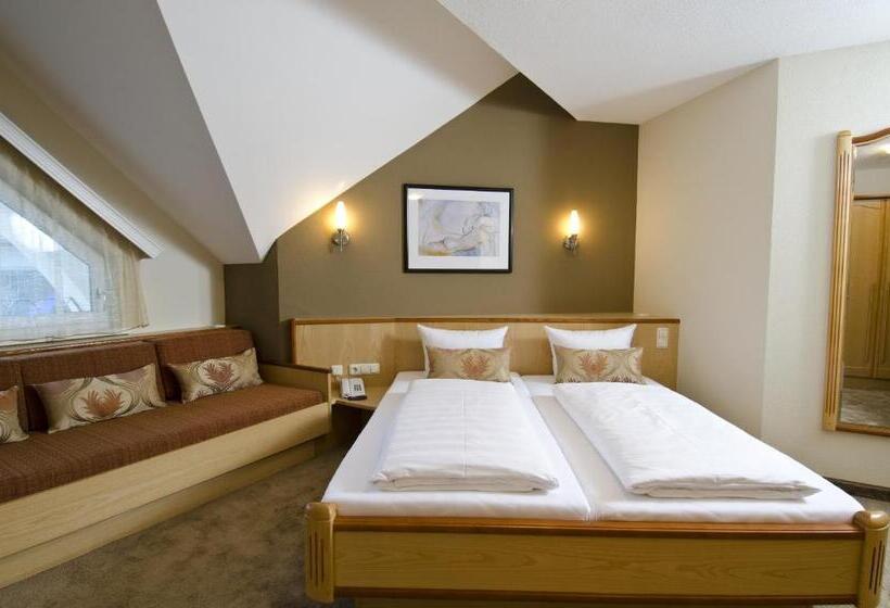 هتل Garni Astoria