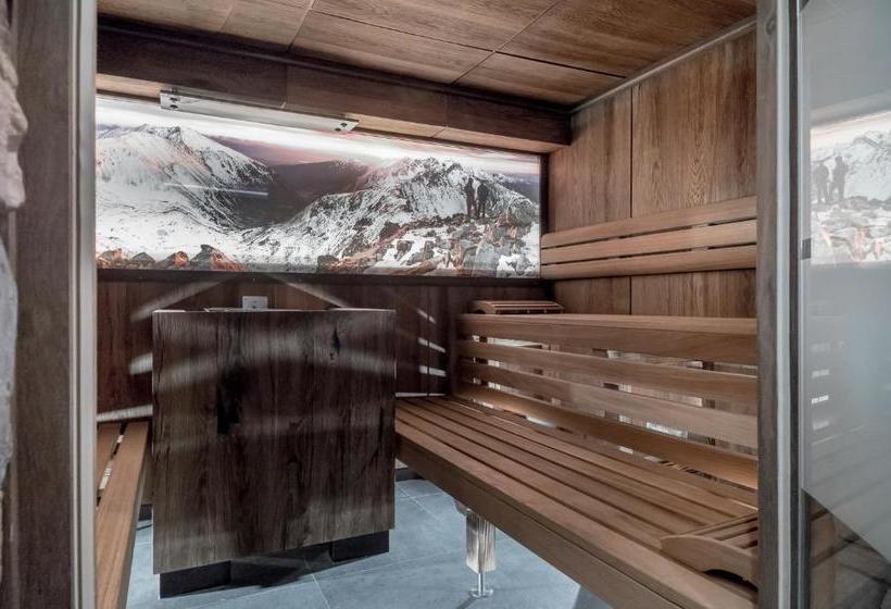 هتل Garni Caroline