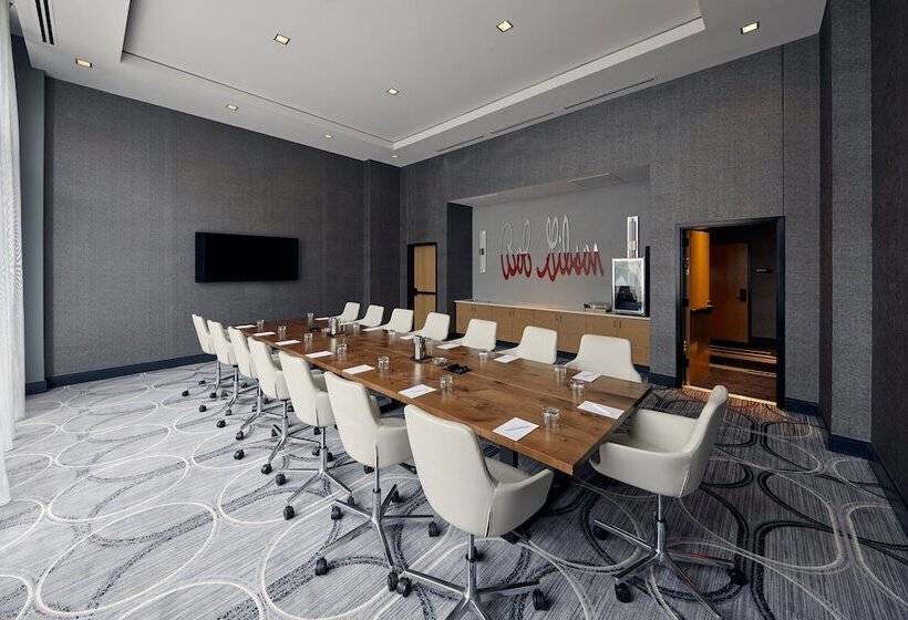 فندق Live! By Loews  St. Louis