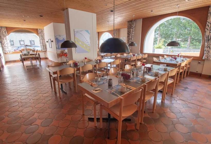 ホテル Silserhof   Ankommen, Auftanken, Aufatmen