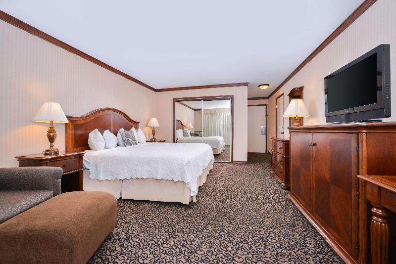 Best Western Edgewater Resort