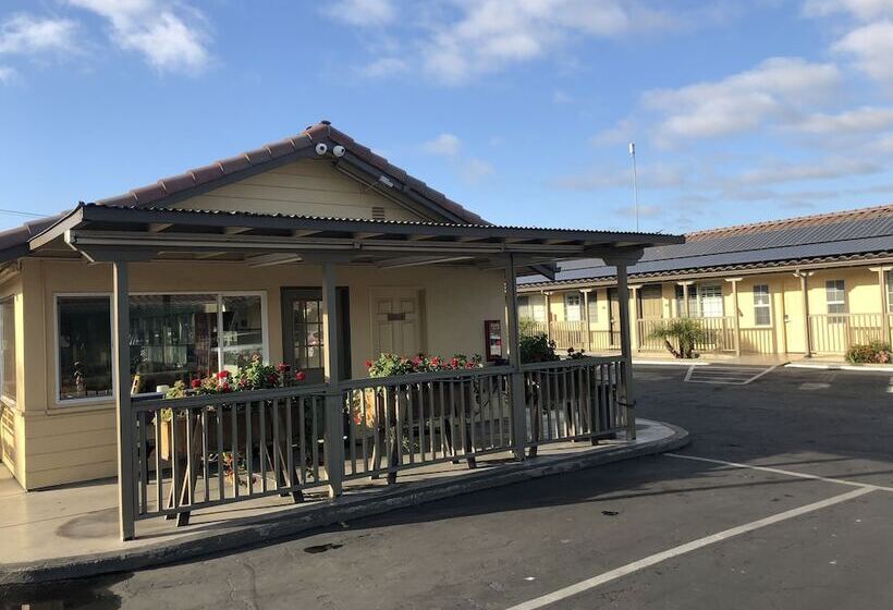 El Castell Motel