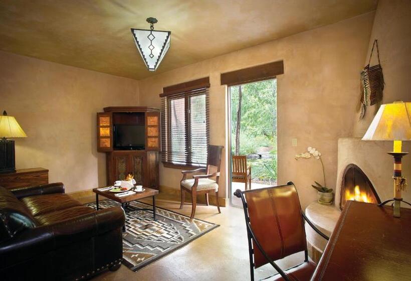 El Monte Sagrado Resort & Spa