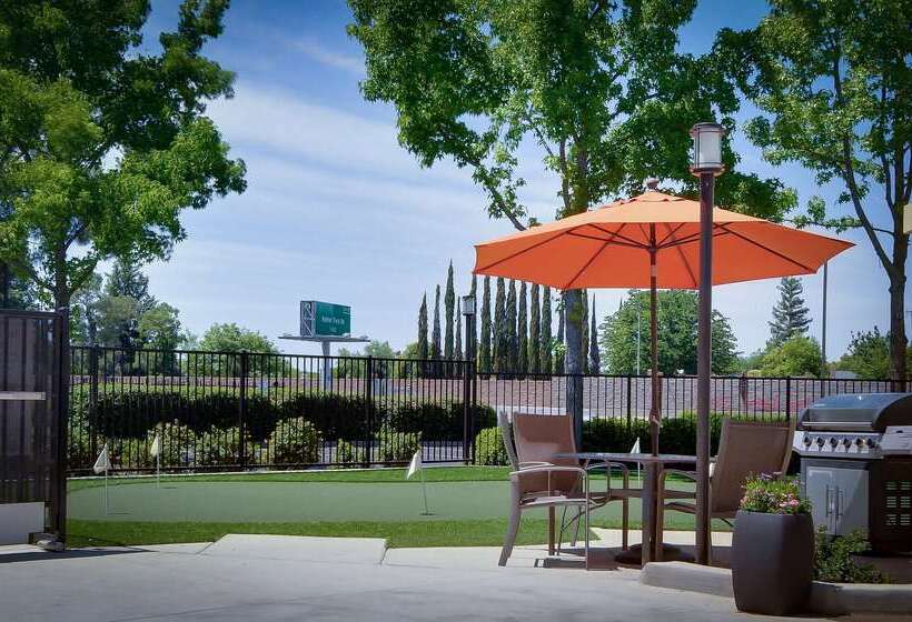 בית מלון כפרי Best Western Plus Rancho Cordova Inn