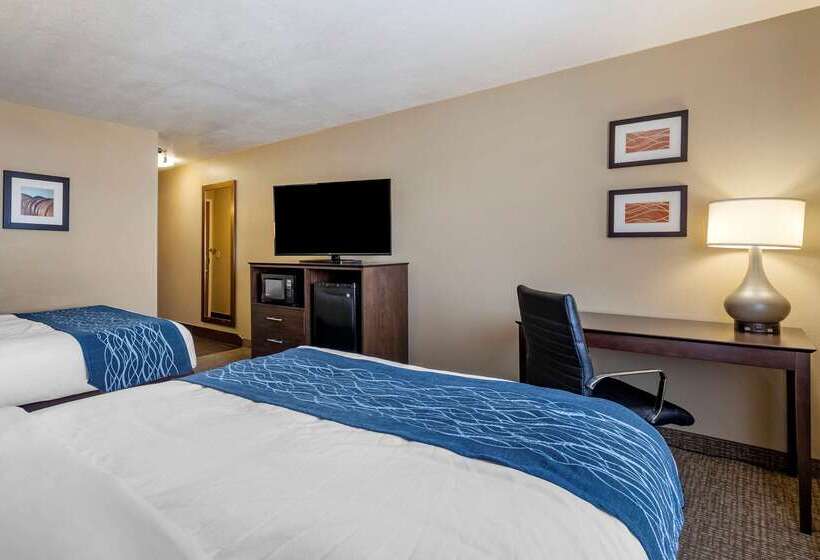 فندق Comfort Inn & Suites Waterloo  Cedar Falls