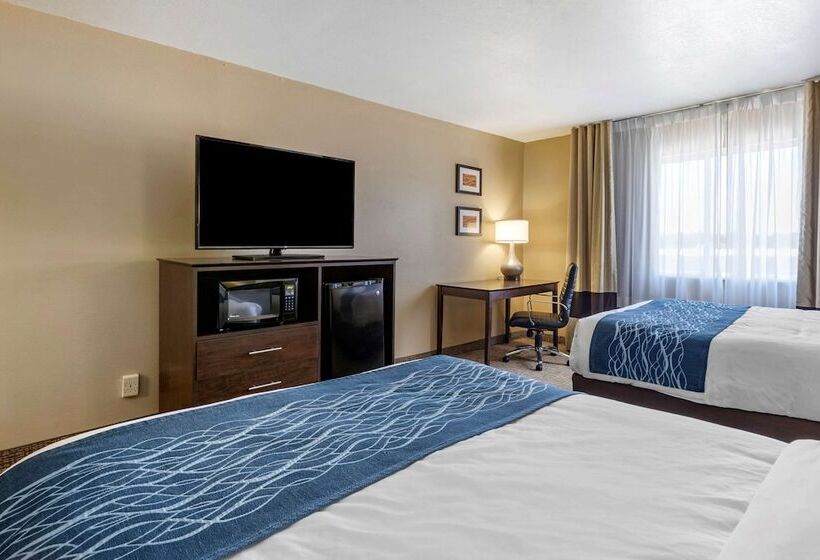 فندق Comfort Inn & Suites Waterloo  Cedar Falls
