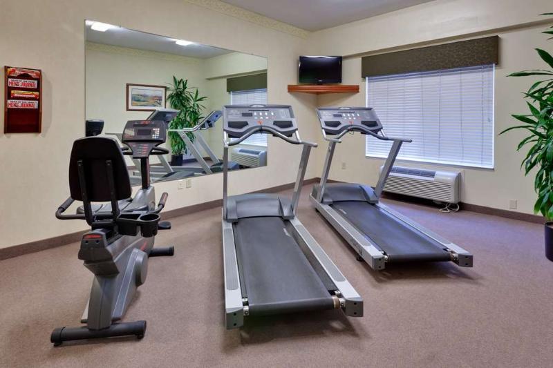 هتل Country Inn & Suites By Radisson, Fresno North, Ca