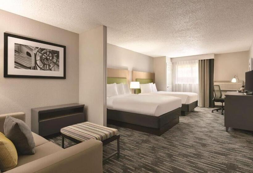 هتل Country Inn & Suites By Radisson, Port Clinton, Oh