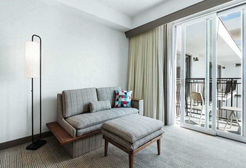 בית מלון כפרי Courtyard By Marriott Santa Barbara Downtown