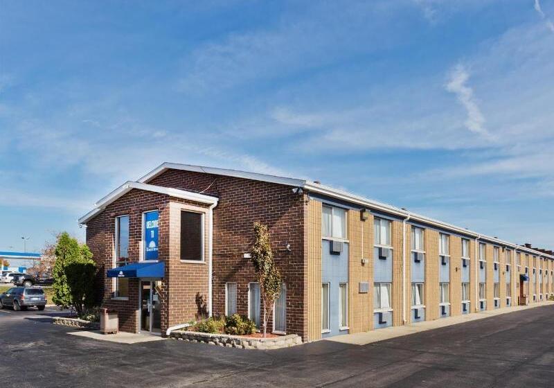 هتل Days Inn By Wyndham Rockford I 90 Casino District