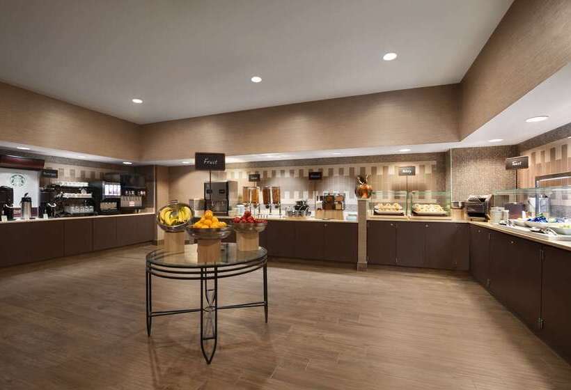 هتل Embassy Suites By Hilton Dallas Near The Galleria