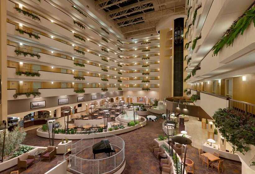 هتل Embassy Suites By Hilton Kansas City International Airport