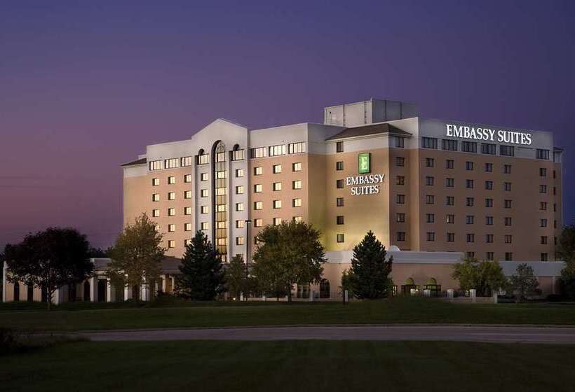 هتل Embassy Suites By Hilton Kansas City International Airport