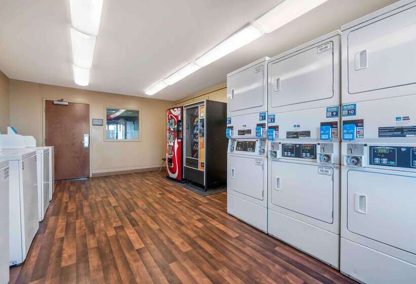 ホテル Suburban Studios Columbus North