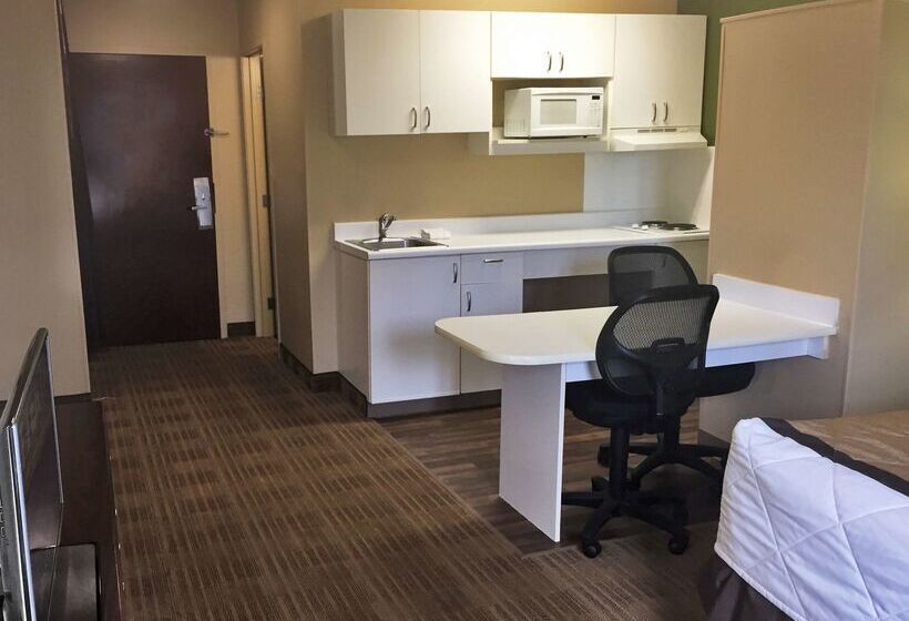 בית מלון כפרי Extended Stay America Suites  Detroit  Madison Heights