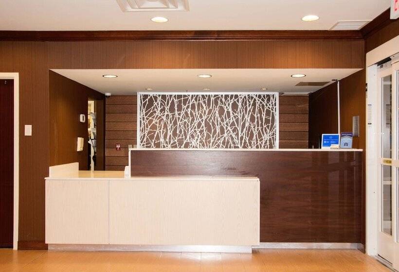 ホテル Fairfield Inn & Suites Butler