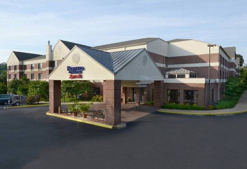 هتل Fairfield Inn & Suites By Marriott Charlottesville North