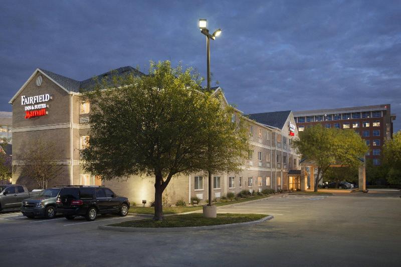 בית מלון כפרי Fairfield Inn & Suites By Marriott Dallas Plano