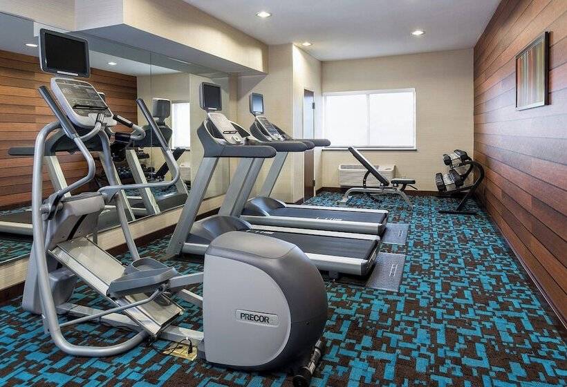 ホテル Fairfield Inn & Suites Findlay