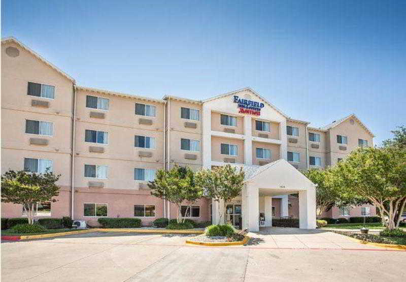 هتل Fairfield Inn & Suites Fort Worth University Drive